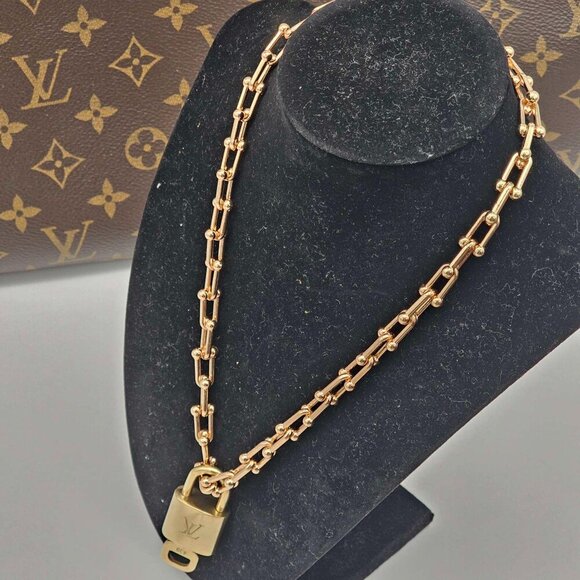 Authentic Louis Vuitton Lock & Key with Unbranded Gold Plated Chain Necklace - Picture 9 of 11